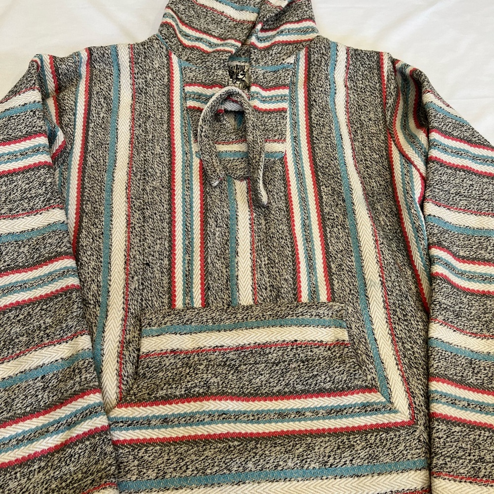 Poncho - Picture 8 of 8